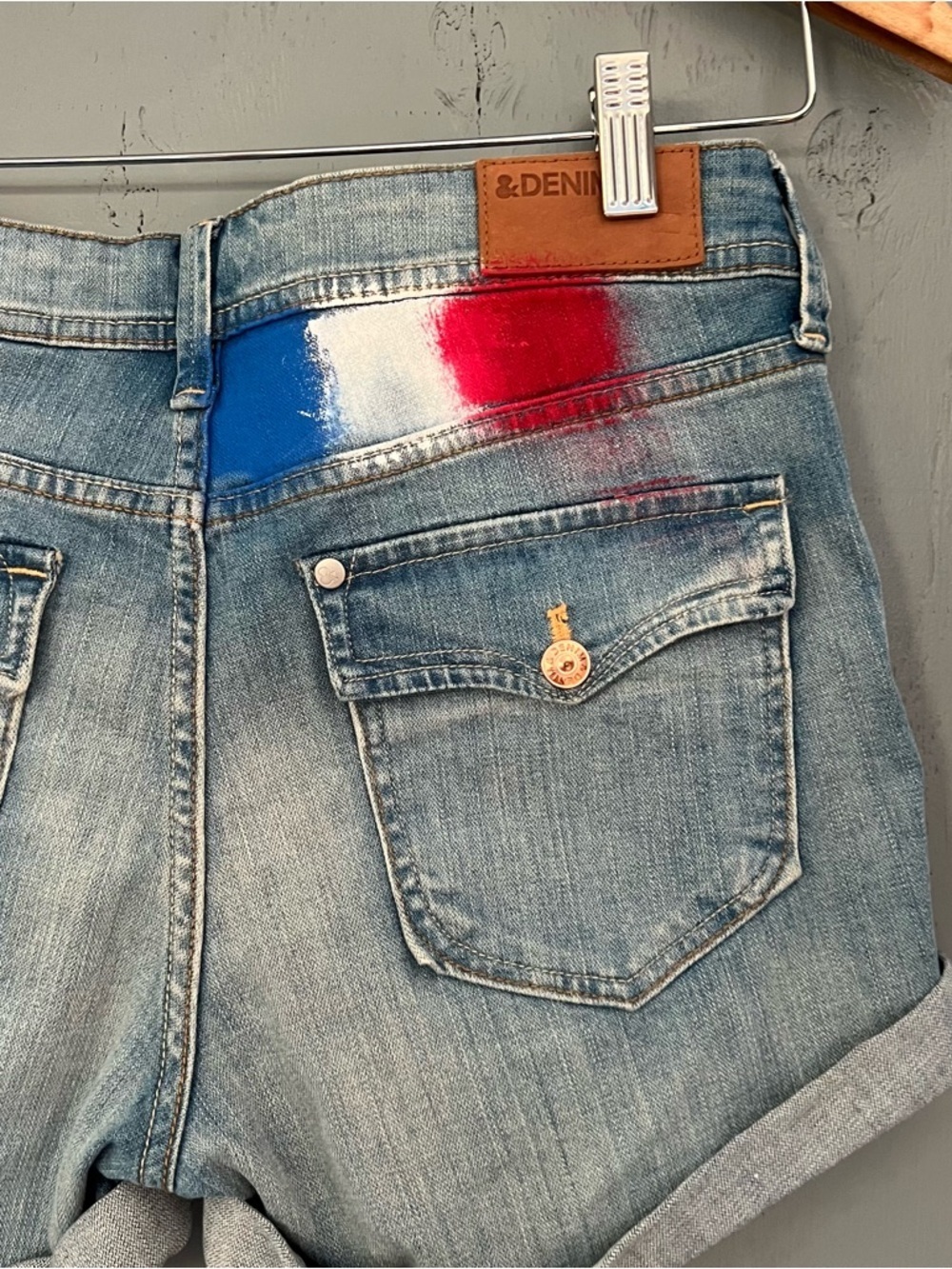 &Denim By H&M Cuffed Jean Shorts Medium Blue Wash Distressed Stretch - Picture 8 of 13